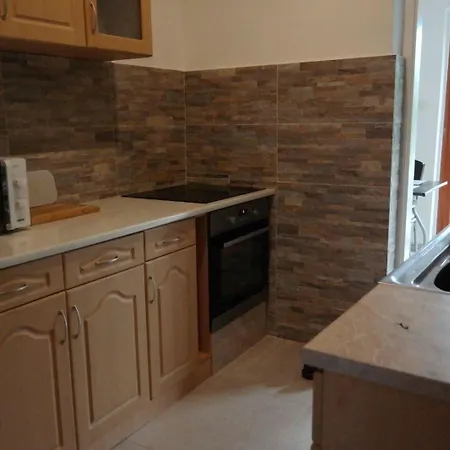 Holiday home Doppelhaushaelfte Fuer Sechs Personen Mit Garten *